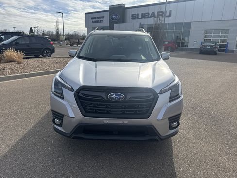 Used 2022 Subaru Forester Limited w/ Popular Package #2 image 4