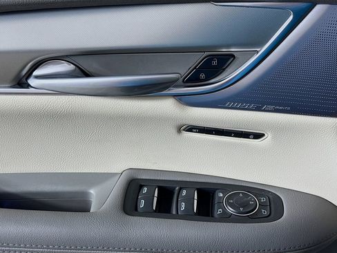 Used 2025 Cadillac XT5 Premium Luxury w/ Technology Package image 18