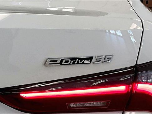 Used 2023 BMW i4 eDrive35 RWD image 29