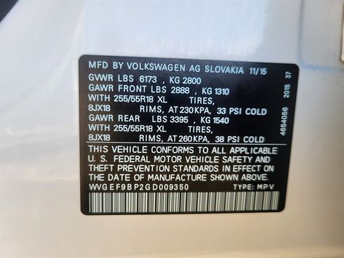 Used 2016 Volkswagen Touareg Sport image 29