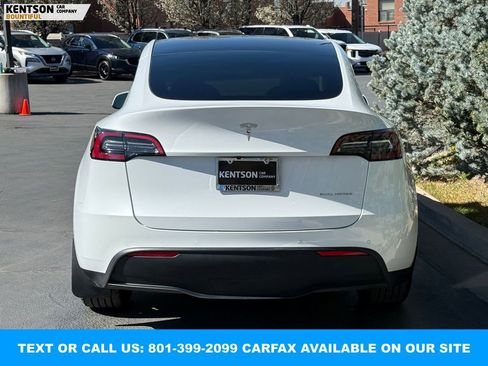 Used 2022 Tesla Model Y Long Range image 6