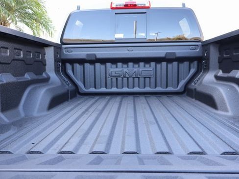 New 2026 GMC Canyon AT4 image 17