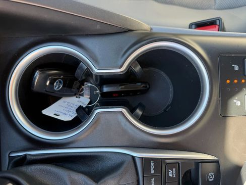 Used 2023 Toyota Camry XLE image 23