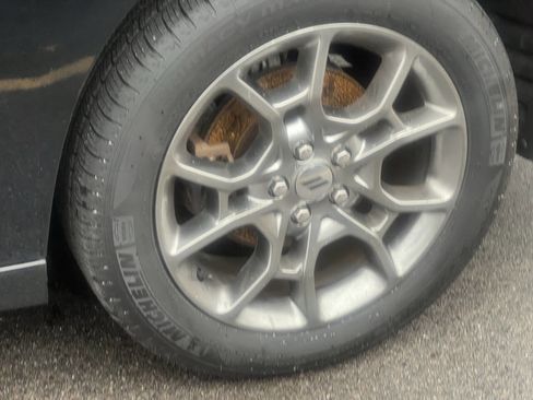 Used 2017 Dodge Charger SXT w/ AWD Plus Group image 22