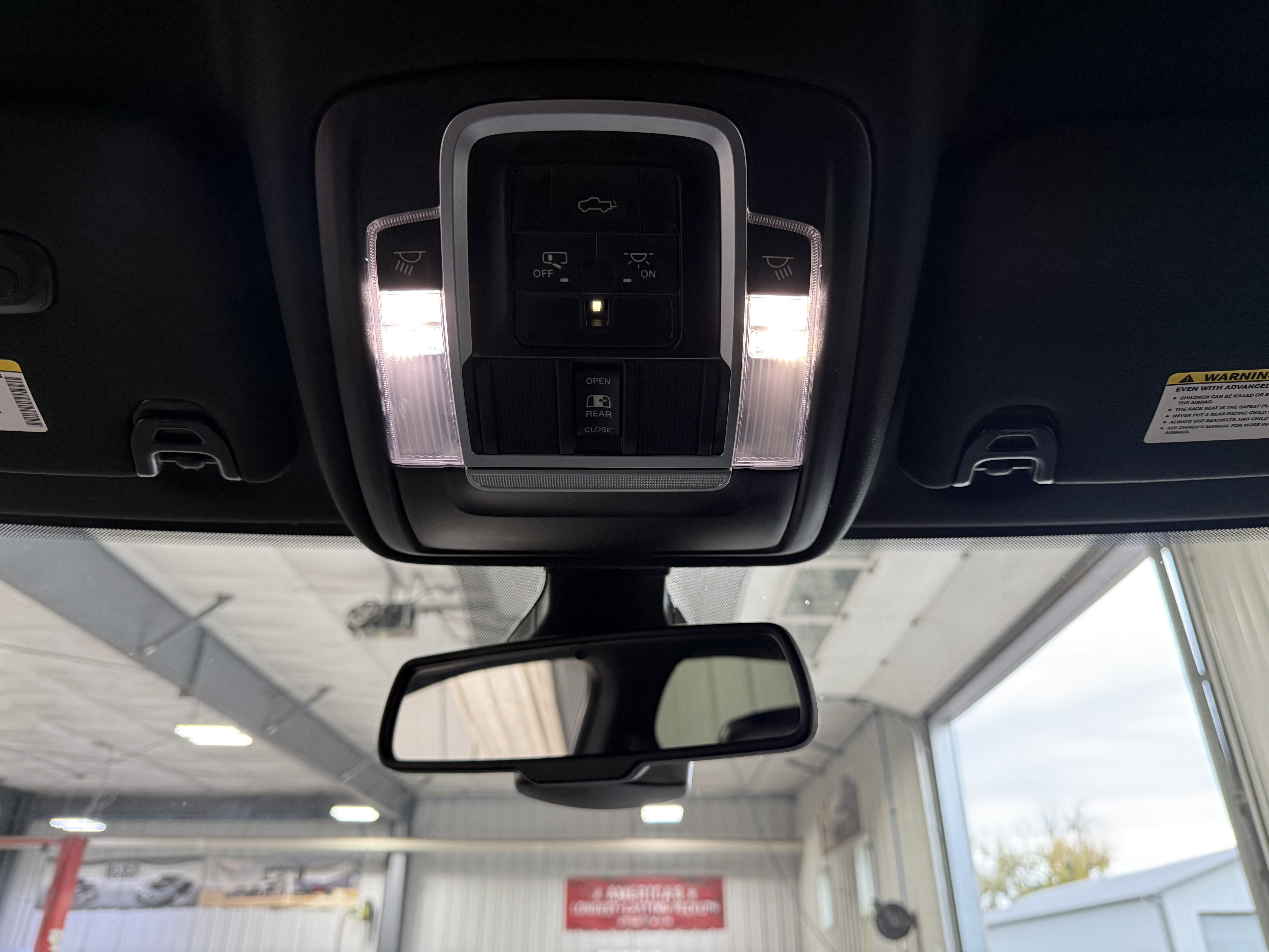 Used 2022 RAM 2500 Laramie w/ Night Edition AWD/4WD image 19