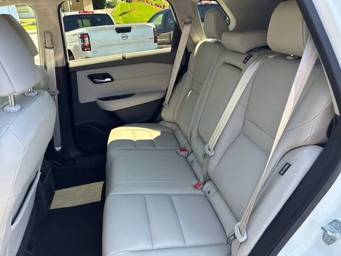 Certified 2021 Nissan Rogue SV w/ Premium Package AWD/4WD image 27