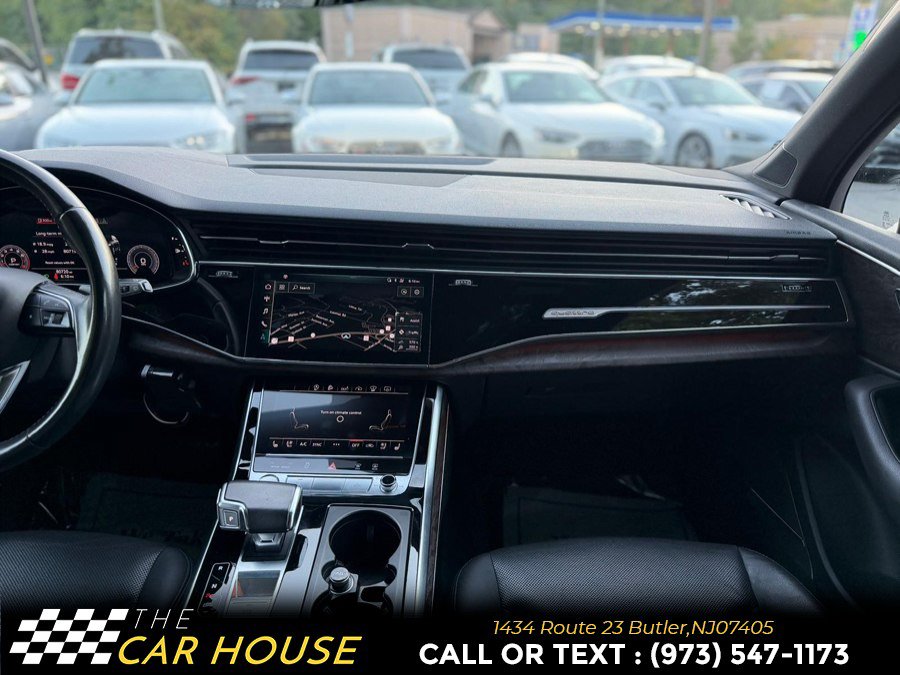 Used 2020 Audi Q7 3.0T Prestige w/ Prestige Package AWD/4WD image 31