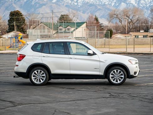 Used 2017 BMW X3 xDrive28i image 4