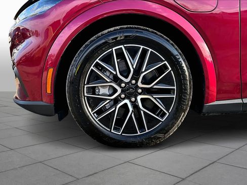 Used 2025 Ford Mustang Mach-E Premium image 10