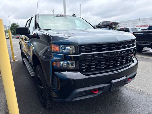 Used 2020 Chevrolet Silverado 1500 Custom Trail Boss w/ Custom Convenience Package AWD/4WD image 4