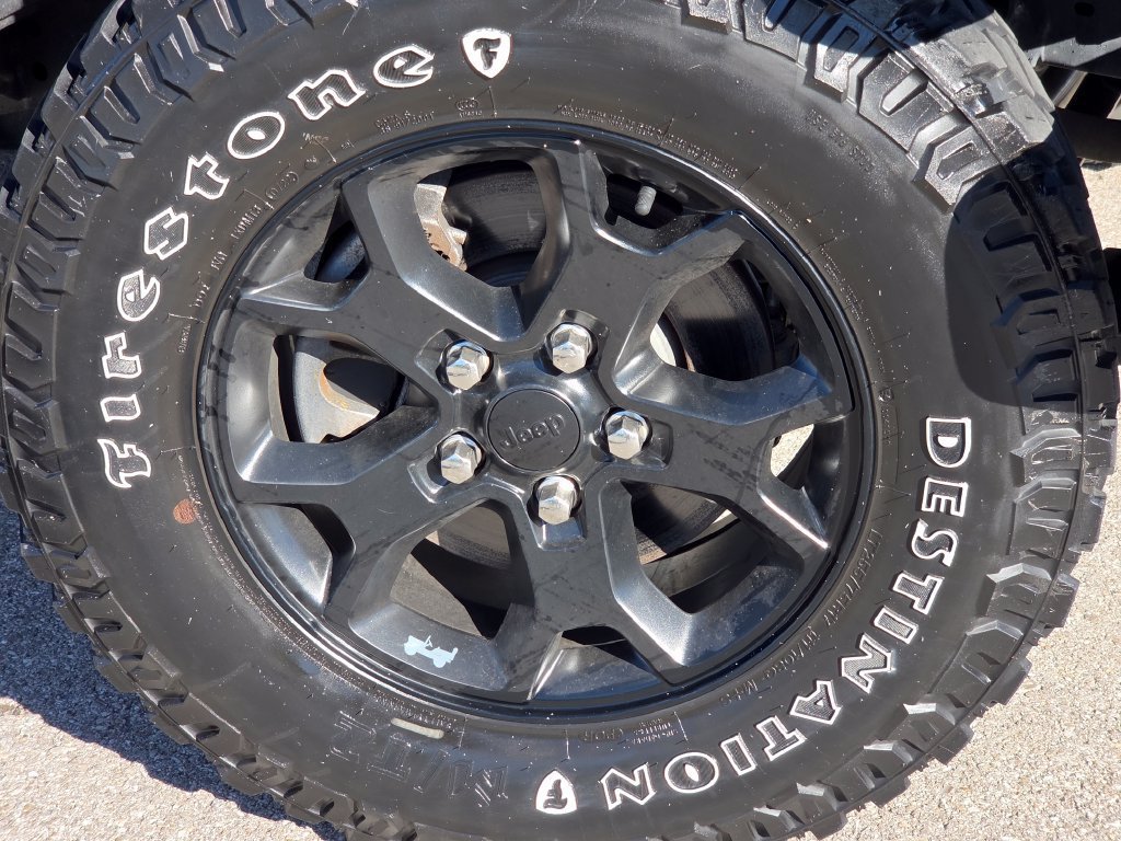 Used 2022 Jeep Wrangler Sport AWD/4WD image 16