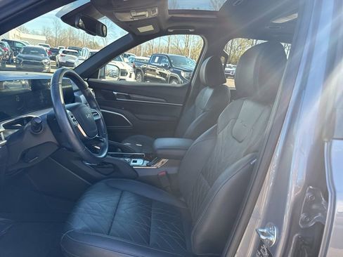 Used 2024 Kia Telluride EX X-Line AWD/4WD image 9