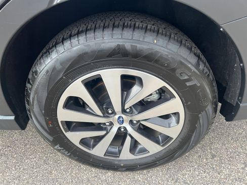 Certified 2025 Subaru Outback Premium w/ Popular Package #1A image 9