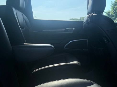 Used 2020 Kia Telluride S AWD/4WD image 9