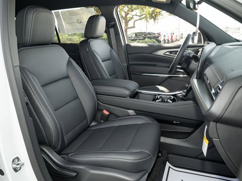 New 2026 Chevrolet Traverse LT w/ Driver Confidence Package image 38