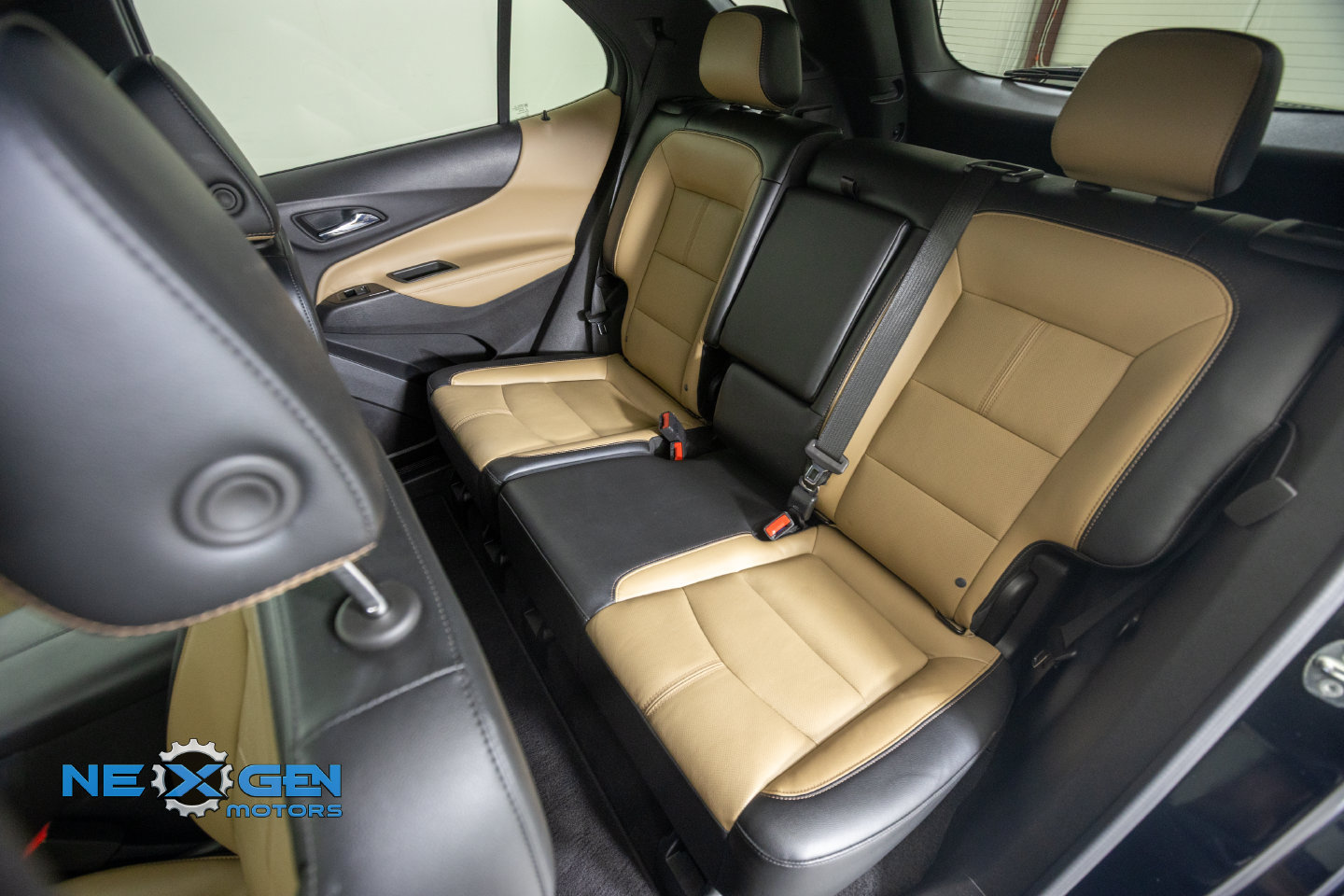 Used 2024 Chevrolet Equinox Premier AWD/4WD image 35