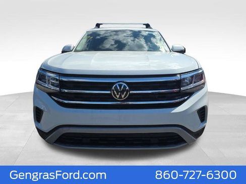Used 2023 Volkswagen Atlas SE image 2