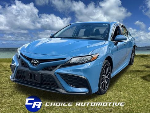 Used 2023 Toyota Camry SE image 1