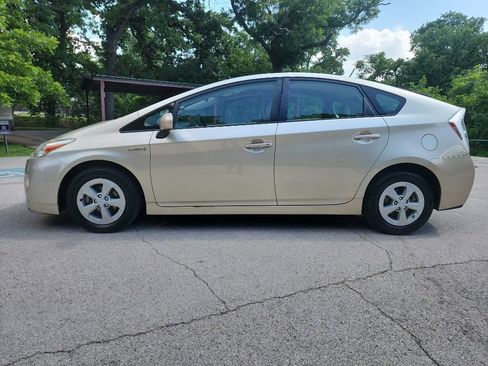 Used 2010 Toyota Prius Two FWD image 4