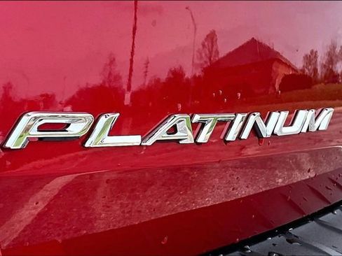 New 2026 Ford Explorer Platinum image 9