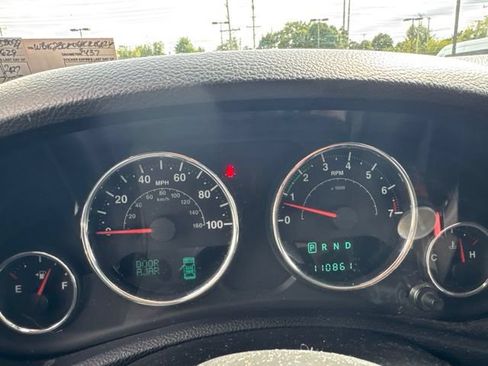 Used 2013 Jeep Wrangler Unlimited Sport AWD/4WD image 9