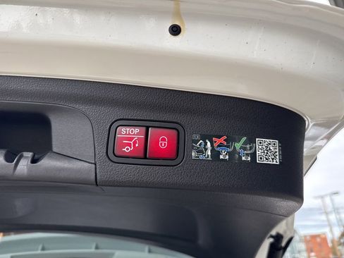 New 2026 Mercedes-Benz GLE 350 4MATIC image 29