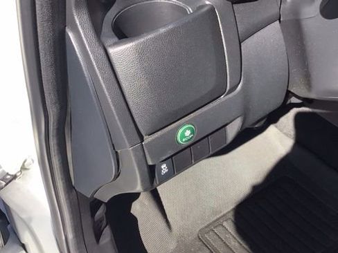 Used 2017 Honda Fit LX image 16