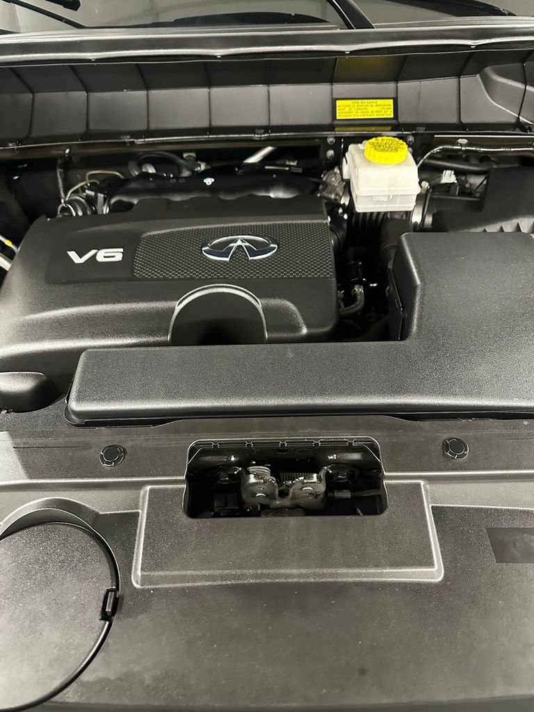 Used 2024 INFINITI QX60 Luxe AWD/4WD image 7