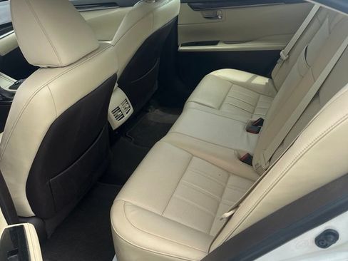 Used 2017 Lexus ES 350 w/ Luxury Package FWD image 12