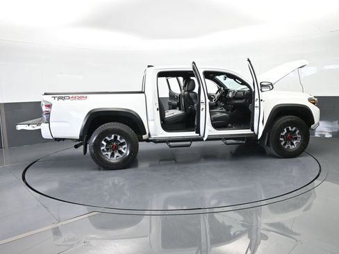 Used 2021 Toyota Tacoma image 78