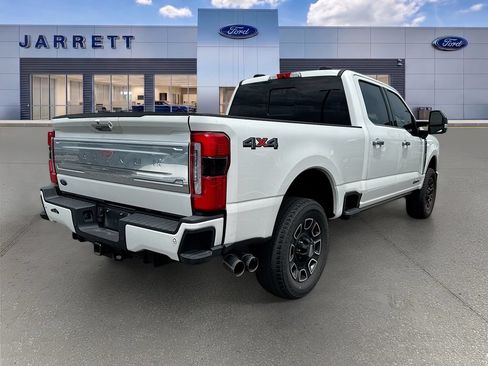 Used 2024 Ford F250 Platinum AWD/4WD image 4