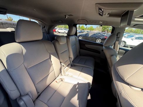 Used 2015 Honda Odyssey Touring image 22