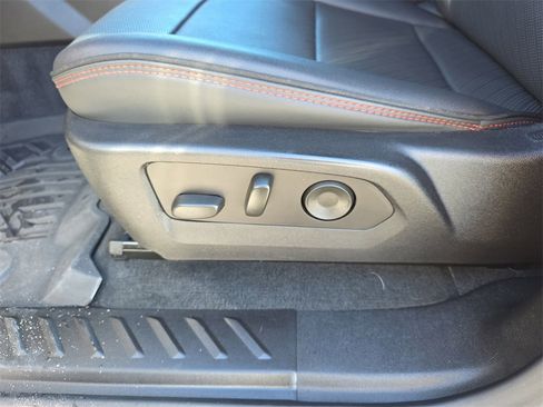 Certified 2023 GMC Canyon AT4X image 15