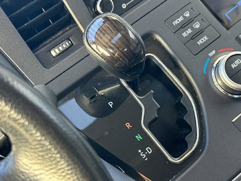 Used 2019 Toyota Sienna XLE w/ XLE Navigation Package FWD image 20