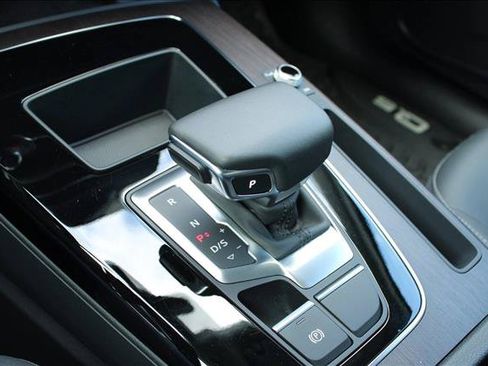 Used 2023 Audi Q5 2.0T Premium w/ Convenience Package AWD/4WD image 26