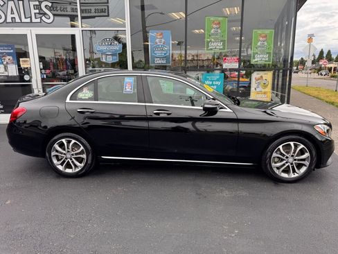 Used 2017 Mercedes-Benz C 300 Sedan image 5