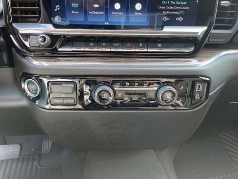 New 2025 Chevrolet Silverado 1500 LT image 30