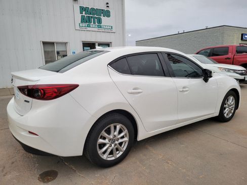 Used 2015 MAZDA MAZDA3 i Grand Touring FWD image 8