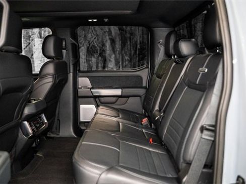 Used 2025 Ford F450 Platinum w/ FX4 Off-Road Package image 14