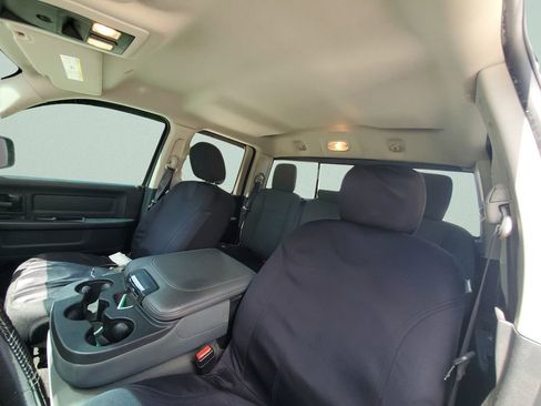 Used 2018 RAM 1500 Express image 20