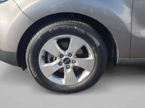 Used 2018 Kia Soul FWD image 21