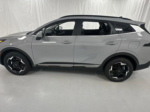 New 2026 Kia Sportage EX w/ EX Panoramic Sunroof Package image 6