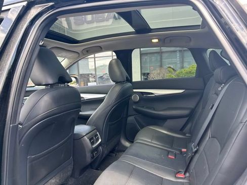 Used 2019 INFINITI QX50 Essential w/ Premium Audio Package AWD/4WD image 12