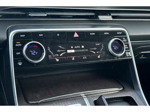 Used 2024 Genesis GV80 2.5T image 23