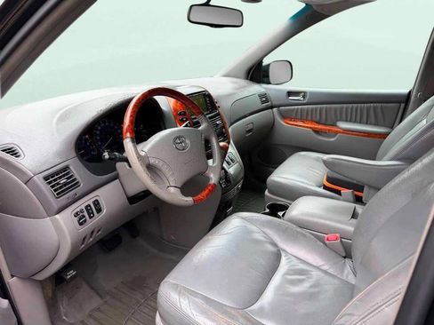 Used 2008 Toyota Sienna AWD image 11