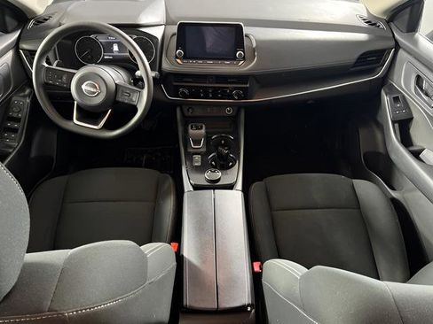 Used 2024 Nissan Rogue S image 2