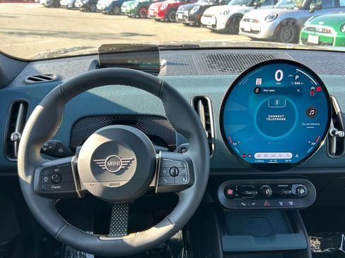 Used 2025 MINI Cooper Countryman S w/ Comfort Package Max image 17