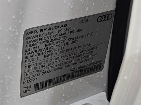 New 2025 Audi SQ5 Prestige image 35