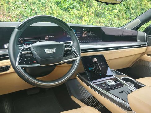 Used 2025 Cadillac Escalade IQ Luxury 2 AWD/4WD image 20