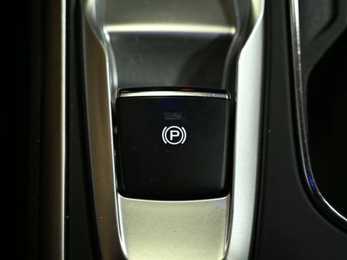 Used 2022 Subaru Ascent Premium w/ Convenience Package image 27